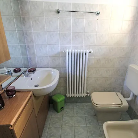 Roma By Interhome Apartment Porto Valtravaglia